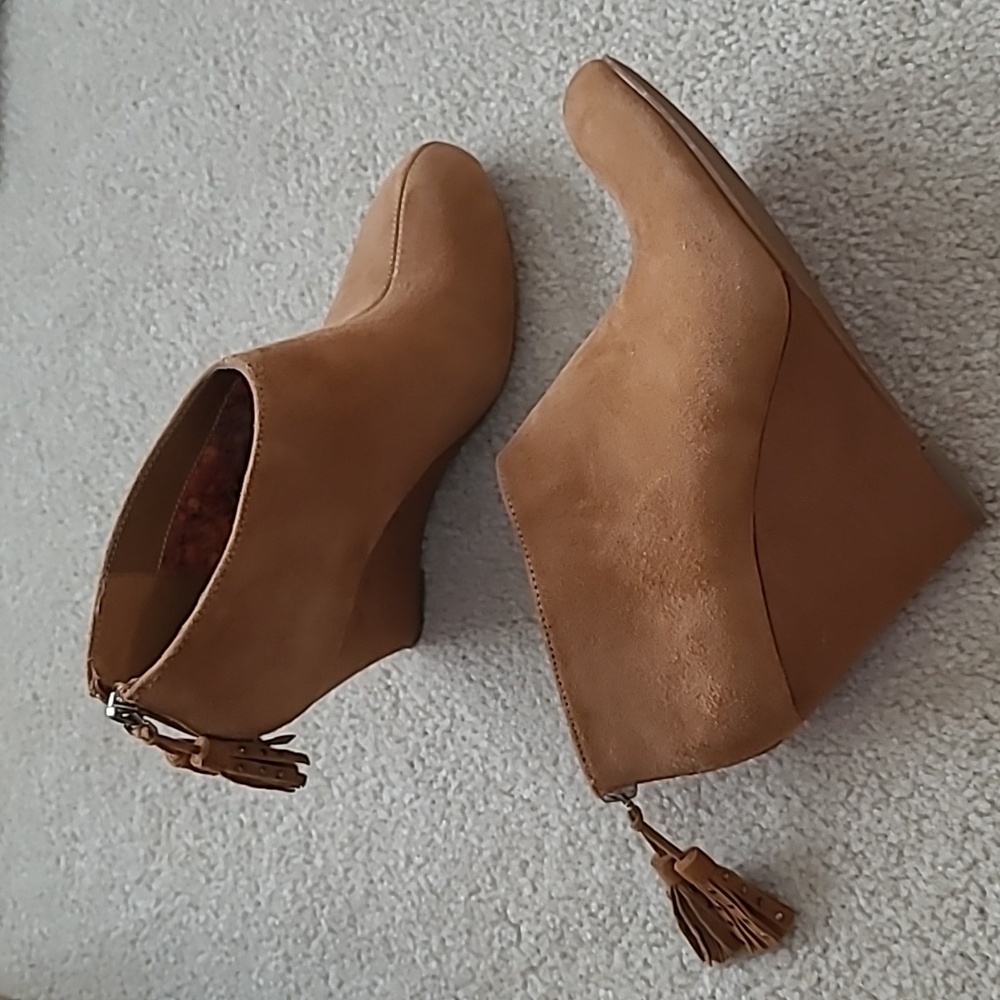 Anne Klien suede booties